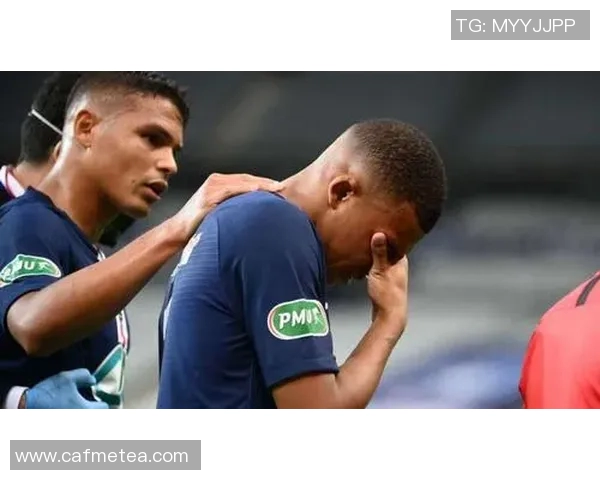 兹沃勒与鹿队激战正酣球迷期待精彩对决与胜负悬念